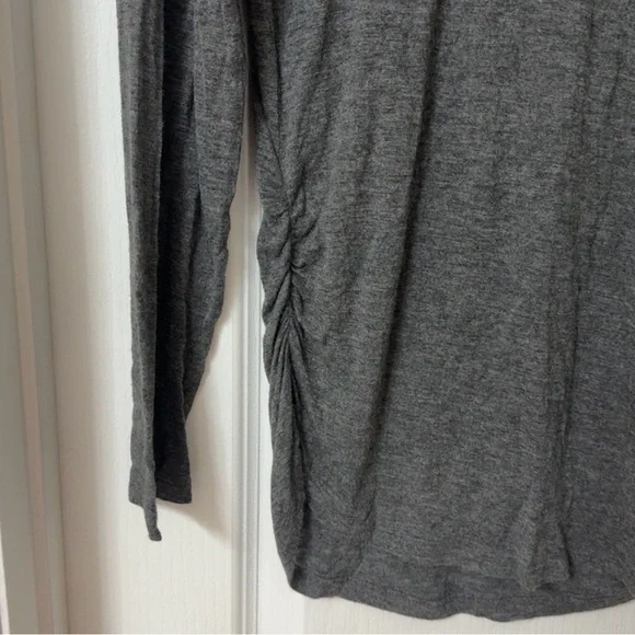 Glitz long sleeved gray top scoop neck black horizontal stripes ruched Size L - Picture 4 of 7